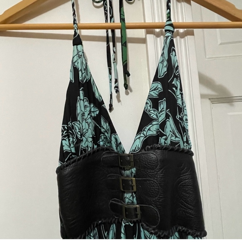 Sky maxi dress worn couple times. Beautiful detail and fabric.